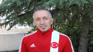 Yıldız Kadın Boks Milli Takımı madalyalarını şehitlere adadı