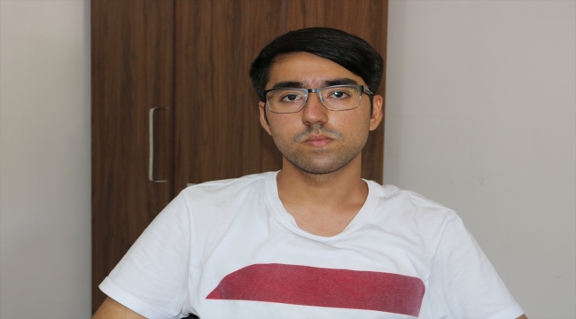 Afganistanlı genç göç yolunda kaybettiği babasına 10 yıl sonra Türkiye'de kavuştu
