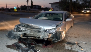 Aksaray'da iki otomobil çarpıştı: 5 yaralı