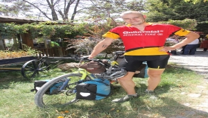 Alman vatandaşı, bisikletiyle çıktığı dünya turunda Beypazarı'na ulaştı