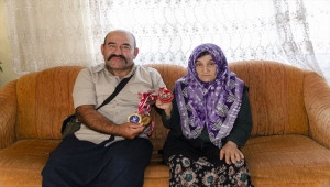 Avrupa şampiyonu halterci Yasin Erdoğan'ın evinde madalya sevinci