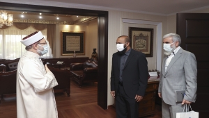 Diyanet İşleri Başkanı Erbaş, Maldivler Din İşleri Bakanı Cemal ile görüştü 