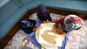 "İyiliğin Atölyesi"nde üreten ev hanımları, yetim çocuklara destek sağlıyor