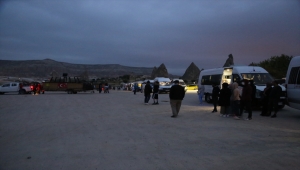 Kapadokya'da balon turuna yağmur engeli