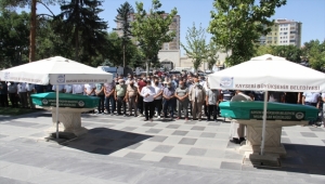 Kayseri'de baba ve oğlu 15 dakika arayla vefat etti