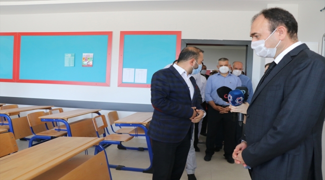 Kayseri Milli Eğitim Müdürü Çandıroğlu, kentte öğretmenlerin yüzde 80'inin aşılandığını belirtti
