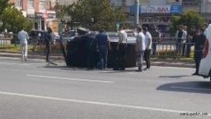 Kayseri MKP Bulvarında yan yatan otomobilin sürücüsü yara almadan kurtuldu