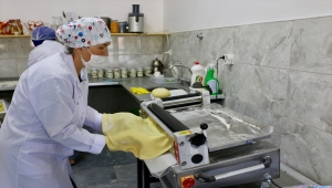 Kırsal mahallede kooperatif kuran kadınların ürettiği ürünler yurt dışında alıcı buluyor