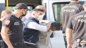 Konya'da 7 kişinin öldürülmesiyle ilgili yakalanan katil zanlısı Mehmet Altun adliyeye sevk edildi