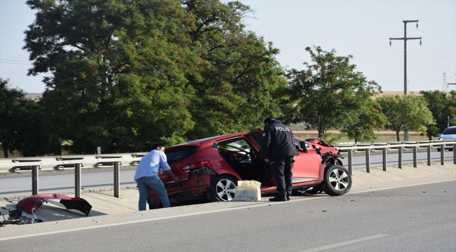 Konya'da iki otomobilin çarpışması sonucu 4 kişi yaralandı