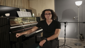 Macaristan'da devlet bursu kazanan ilk Türk piyanistin "Anadolu konserleri" hayali 