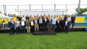 MKE Ankaragücü'nde yeni transferler için imza töreni düzenlendi 