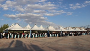 Niğde Ömer Halisdemir Üniversitesi öğrencileri mezuniyet heyecanı yaşadı
