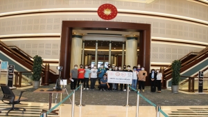 Pozitif Gençlik Spor ve İzcilik Kulübü üyeleri Millet Kütüphanesi'ni ziyaret etti