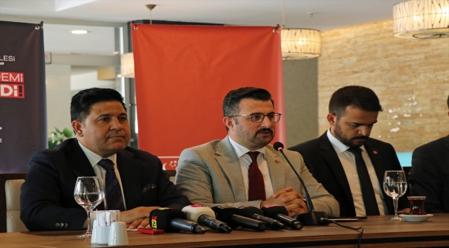Saadet Partisi Genel Başkan Yardımcısı Kaya, Kayseri'de gazetecilerle bir araya geldi