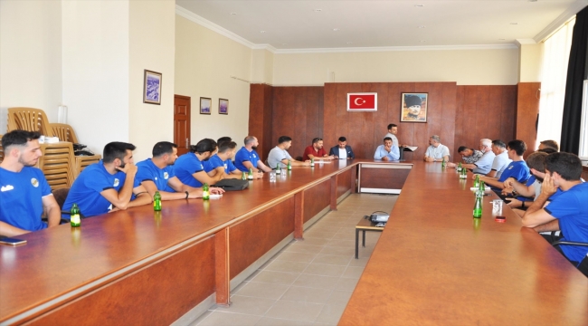 Sorgun Belediyespor'da toplu imza töreni düzenlendi