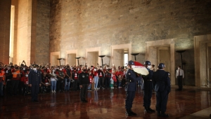 Ankara'da 400 motosiklet tutkunu gaziler için turladı