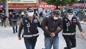 Eskişehir'de özel harekat destekli kaçak silah operasyonunda 9 şüpheli yakalandı 