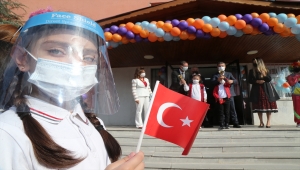 Gölbaşı Belediye Başkanı Şimşek ders başı yapan öğrencileri ziyaret etti 