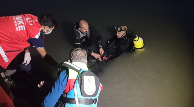 GÜNCELLEME - Kayseri'de balık tutarken takılan oltasını kurtarmak için gölete giren kişi boğuldu