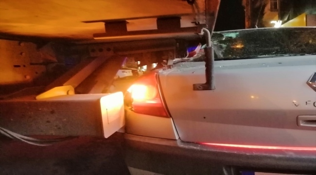 Konya'da sürücü el frenini çekmeyi unutunca kamyon kontrolden çıktı