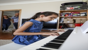 Merasim Sokak'taki terör saldırısında görme yetisini kaybeden Buse, eğitim azmiyle hayata tutundu