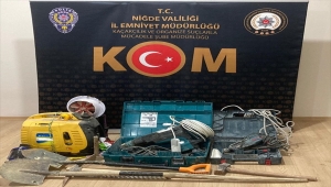 Niğde'de izinsiz kazı yapan 4 kişi suçüstü yakalandı