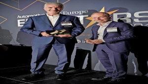 Opel Tasarım Başkan Yardımcısı Mark Adams "Eurostar 2021" seçildi