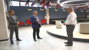 Palancıoğlu, Melikgazi Belediyesi Akıl Küpü Çalışma İstasyonu'nu inceledi