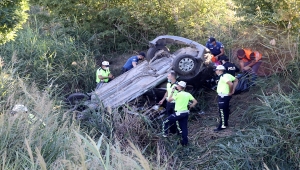 Sivas'ta otomobil devrildi: 6 yaralı