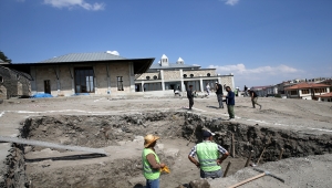 Sivas'taki Kale Projesi kazılarında Selçuklu sarayı izlerine rastlandı