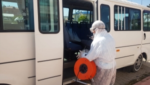 Ulaş'ta öğrenci servisleri dezenfekte edildi