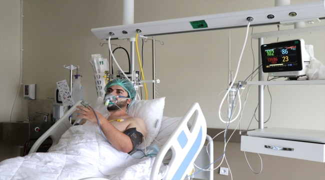Yoğun bakımdaki Kovid-19 hastası genç imamdan aşı çağrısı