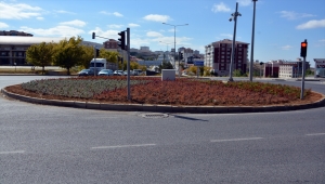 Yozgat'ta refüjler yeşillendiriliyor