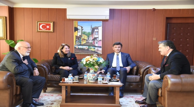 AK Parti Eskişehir Milletvekili Prof. Dr. Nabi Avcı, kentte çeşitli ziyaretlerde bulundu 