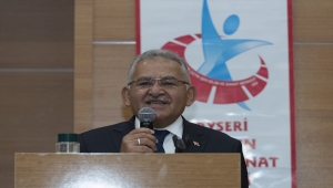 Büyükkılıç, Farabi İslam Bilim ve Düşünce Tarihi Bilgi Şöleni'ne katıldı