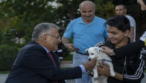 Büyükkılıç'tan 4 Ekim Hayvanları Koruma Günü mesajı