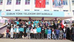 Çubuk'ta TÜBİTAK destekli bilim fuarı açıldı