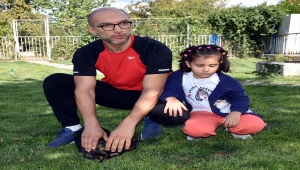 Hayvansever profesör 7 yıldır sahipsiz hayvanların bakımlarını üstleniyor