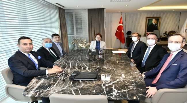 İYİ Parti Genel Başkanı Akşener, TÜSİAD yönetimi ile bir araya geldi