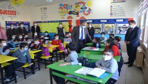 Kahramankazan'da ortaokulda Robotik Bilişim ve Ahşap Atölyesi açıldı