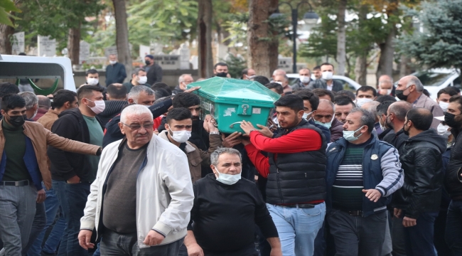 Kayseri'de arazi anlaşmazlığı kavgasında öldürülen 2 kardeşin cenazeleri defnedildi
