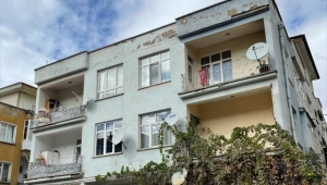 Kayseri'de banyo camından havalandırma boşluğuna düşen bir kişi yaralandı