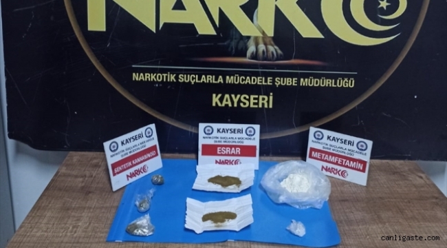Kayseri'de halı ve yorgan içerisine gizlenmiş uyuşturucu ele geçirildi