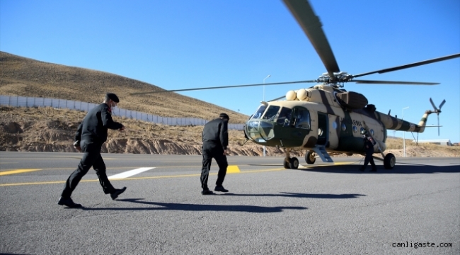 Kayseri'de jandarma 4 bin 94 kilometrelik yolda helikopter destekli trafik denetimi yaptı