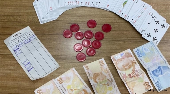 Kayseri'de kumar oynayan 12 kişiye 16 bin 32 lira ceza kesildi