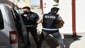 Kırıkkale'de minibüste 1 ton 260 kilogram kaçak tütün ele geçirildi