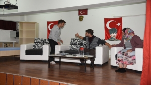 Kırıkkale'de öğrencilere tiyatro ile afet bilinci öğretiliyor