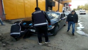 Kırıkkale'de otomobilin motor kısmına gizlenmiş tabanca bulundu
