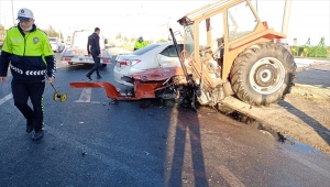 Konya'da 3 aracın karıştığı kazada 1 kişi öldü, 2 kişi yaralandı